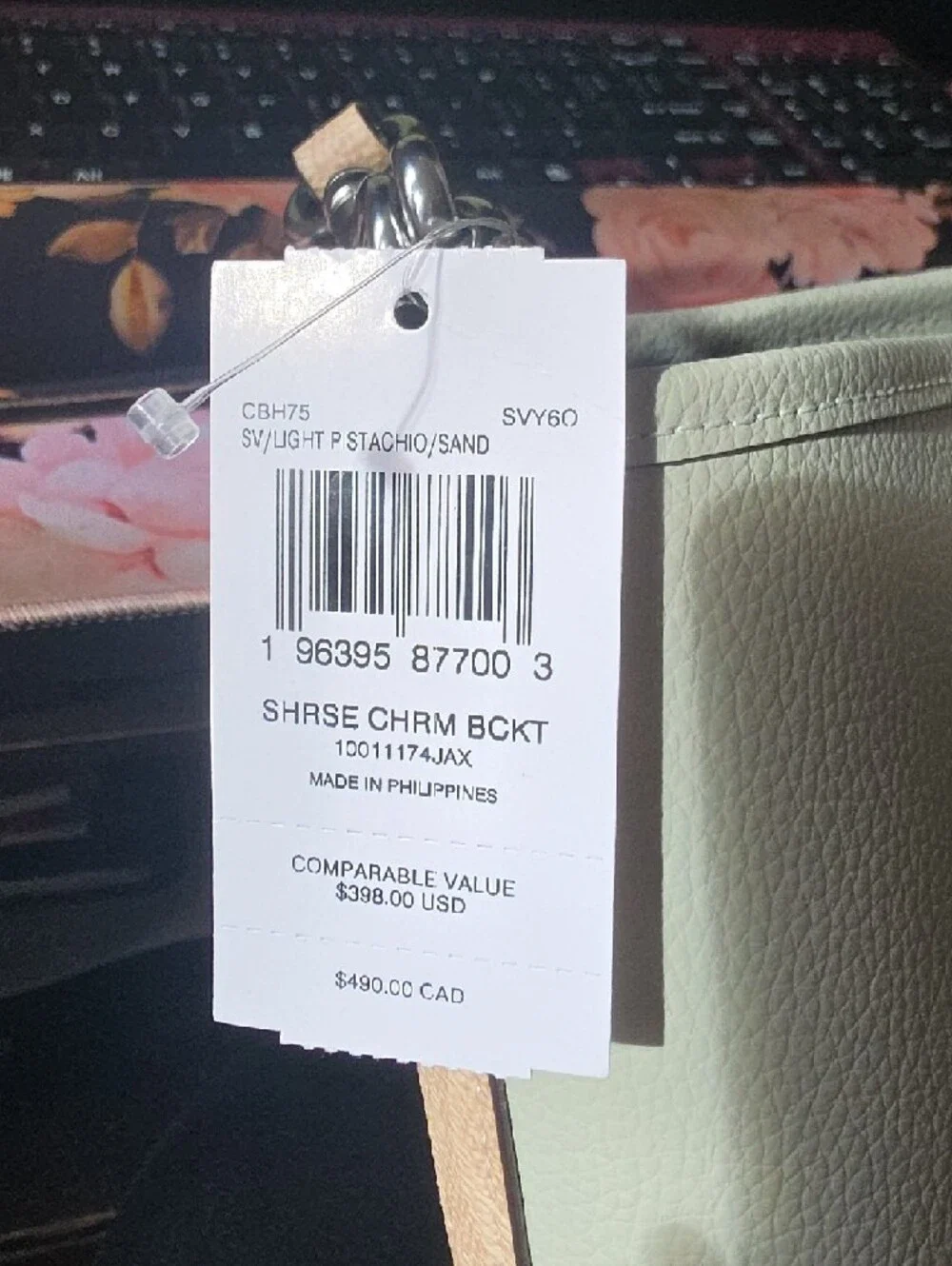 COACH Pebble Leather Bucket Bag in Mint - Picture 8 of 9